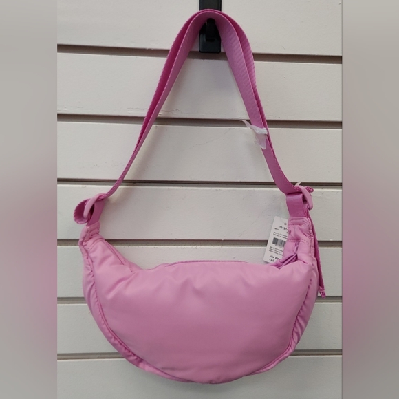 Claire's Sling Belt Bag Shoulder/Worn Crossbody Style Adjustable Strap - Pink - Picture 2 of 6